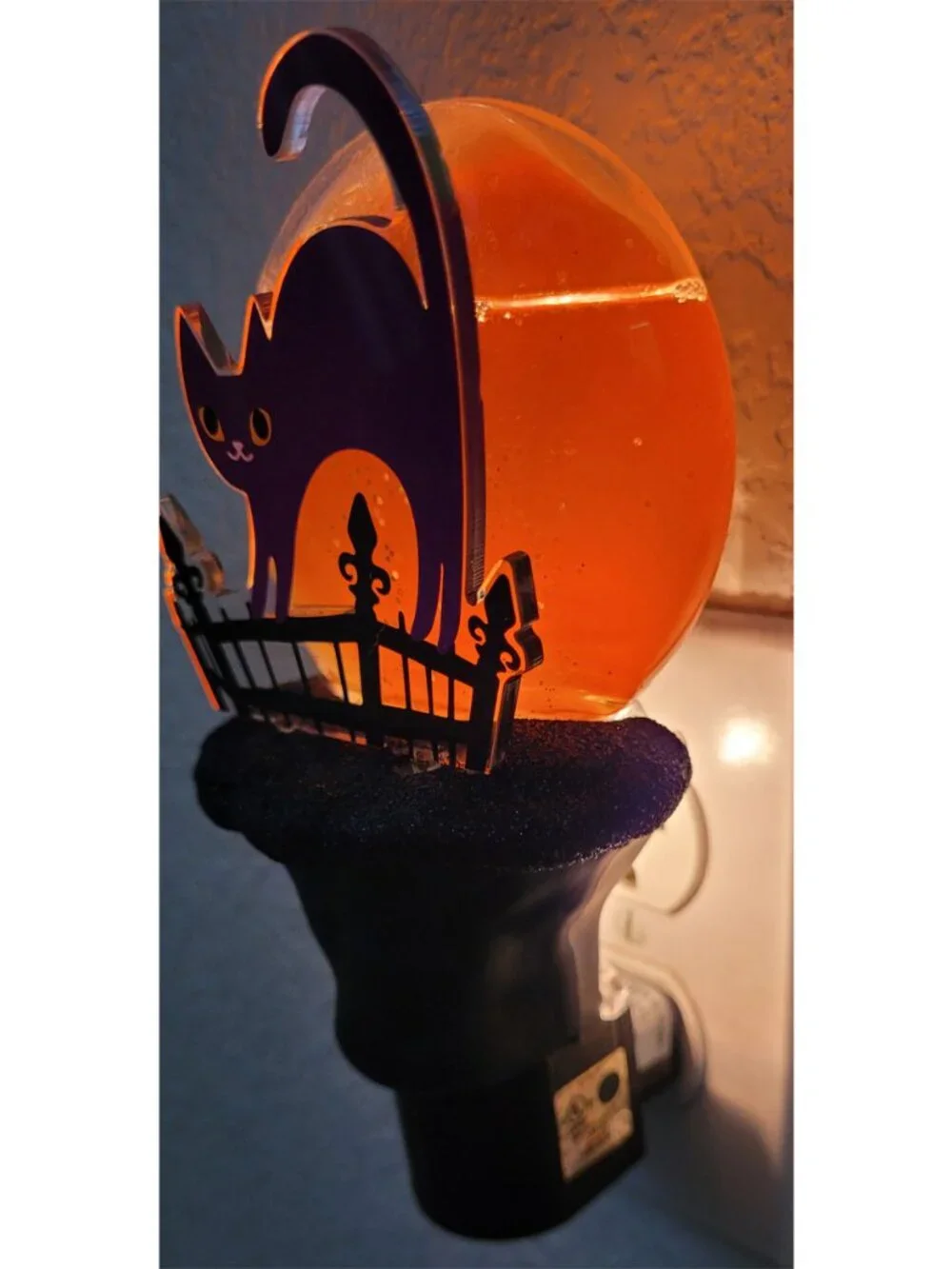 Halloween Midnight Market Cat Plug In Night Light NWT